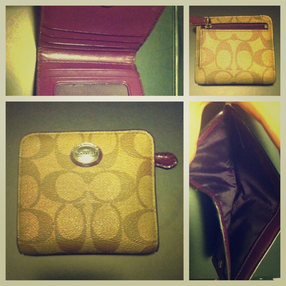 Coach adorable wallet!