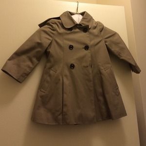 BURBERRY CHILDREN'S TRENCH COAT!!!!!! {GIRLS}