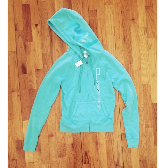 🎀Traded🎀 VS zip-up hoodie