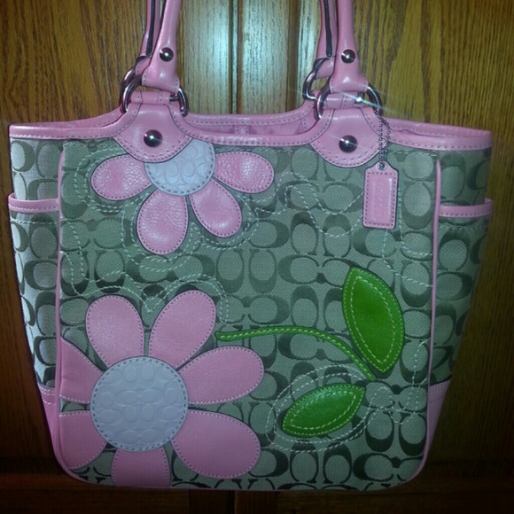 ** SOLD ON EBAY **AUTHENTIC COACH FLOWER PURSE