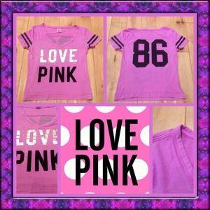 💗1/2 OFF VICTORIA'S SECRET PINK V-NECK TEE💗