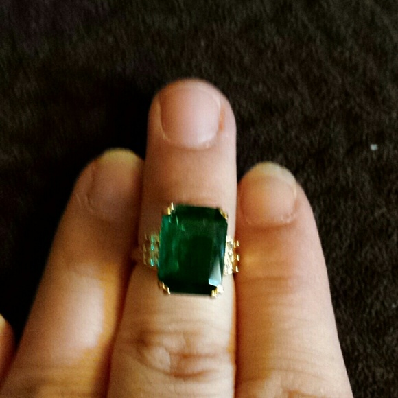 Vintage 'emerald' ring