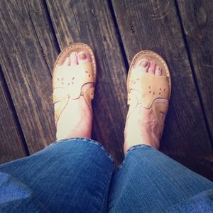 Comfy Clark's Leather Sandals