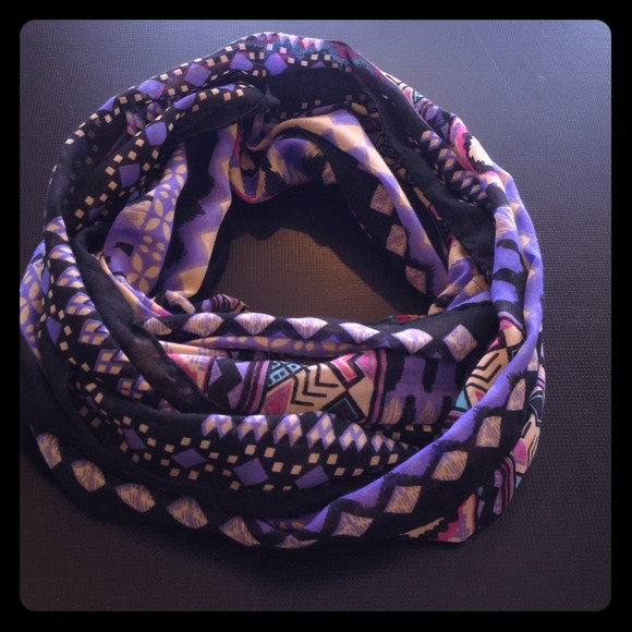 Tribal Scarf!
