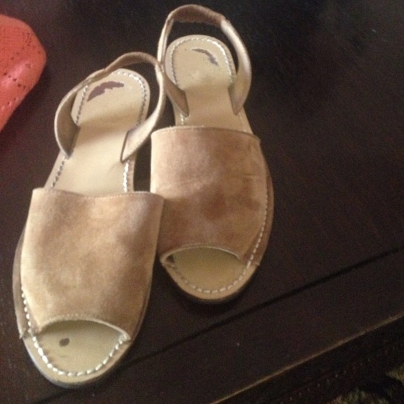 Gently used urbanoutfitters shoes