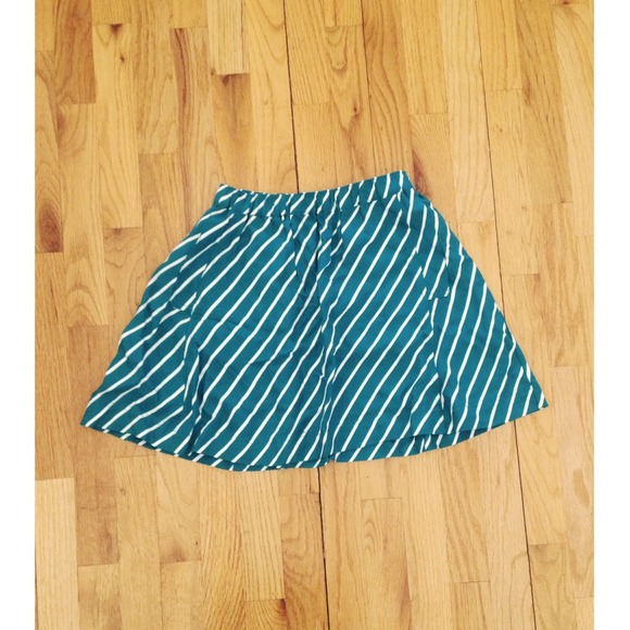 🎀Traded🎀 Striped Skater Skirt