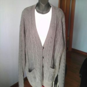 Cardigan sweater