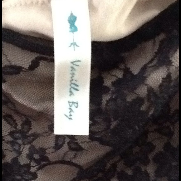 Off the shoulder beige lace club dress. - Picture 3 of 3