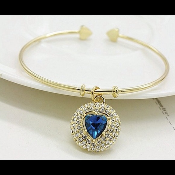 ๐ Blue Rhinestone Bracelet ๐ - Picture 3 of 4