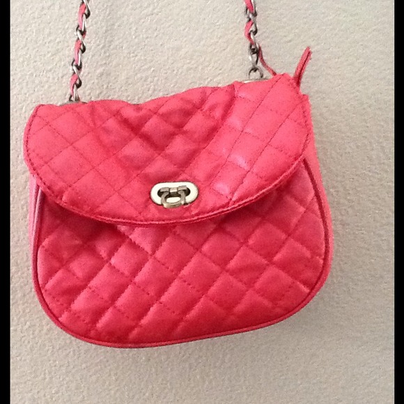 Very cute red on the go purse.