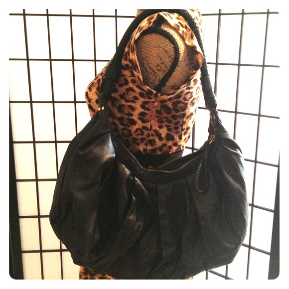 🔴 BCBG Max Azria leather hobo