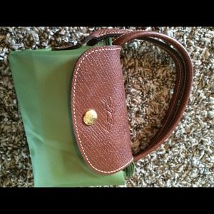 Small Apple Green Longchamp bag, short handle