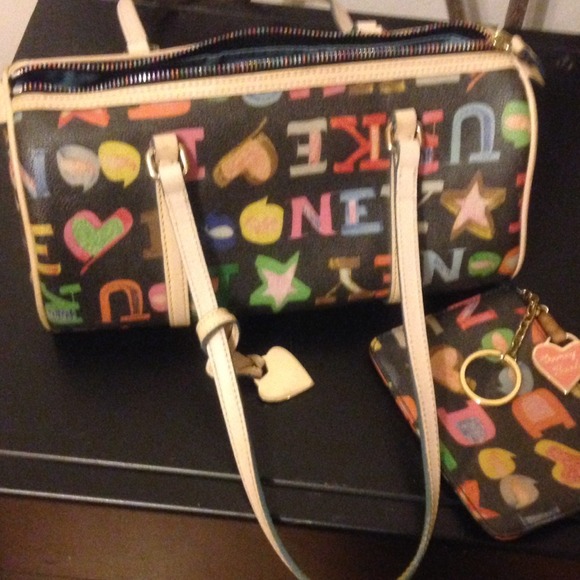 Authentic Dooney & Bourke Barrel Bag @ Wristlet
