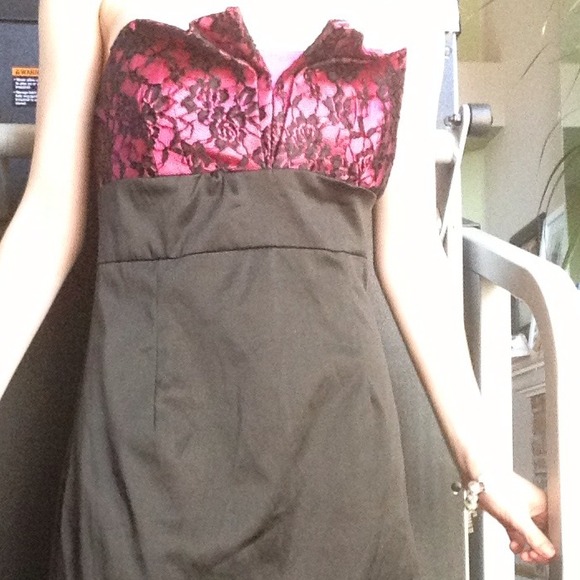 Strapless dress - Picture 2 of 3