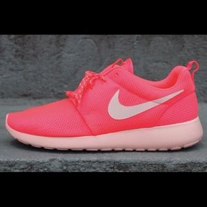"hot punch" roshe runs