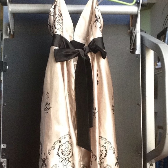 Off white+black floral pattern halter dress - Picture 3 of 4