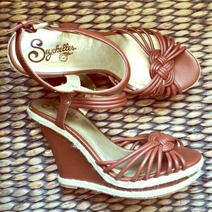 Seychelles Wedge Hells