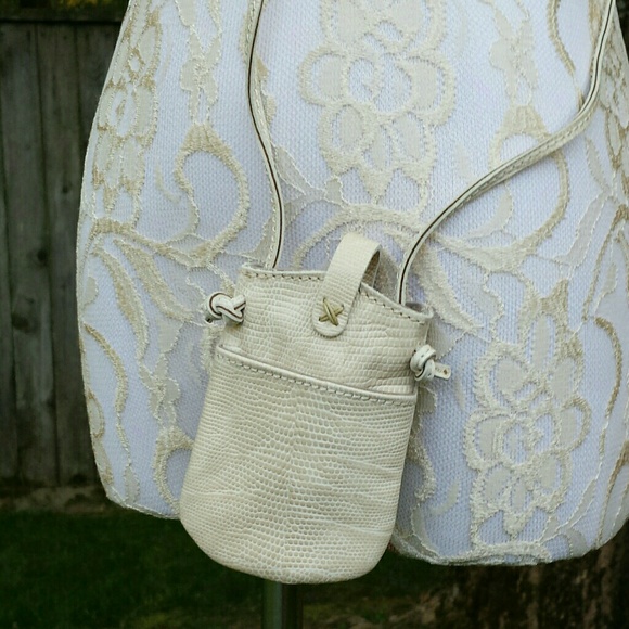 ☆HP☆ Stylemint 100% Leather Cellphone Pouch - Picture 2 of 4