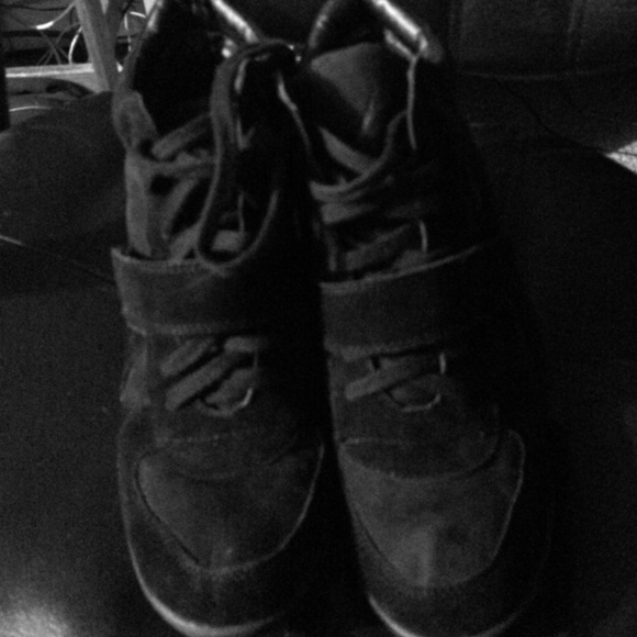 Wedge sneakers