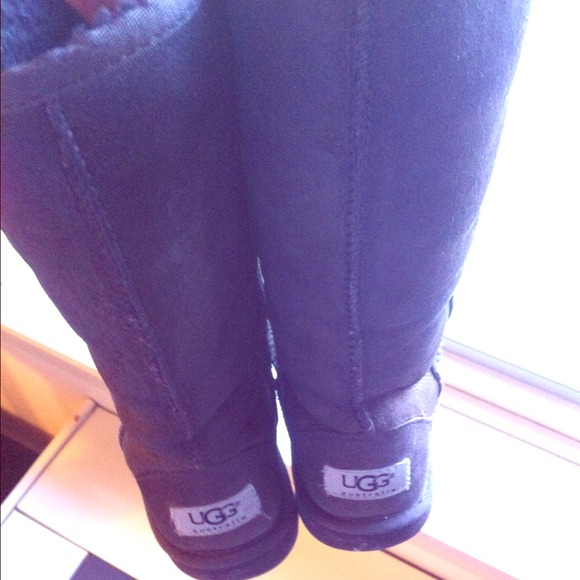 Uggs- Brown