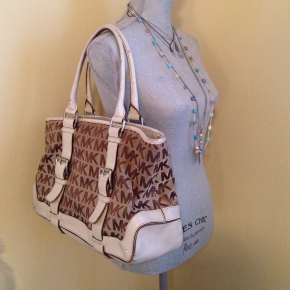 Authentic Micheal Kors Bag (Large)