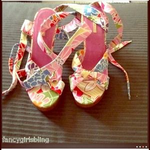 Michael Antonio floral tie me up heels size 8