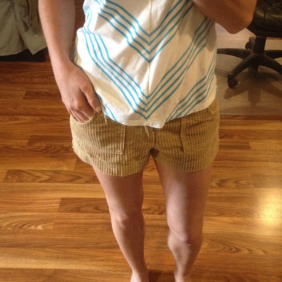 Corduroy shorts(tan) REDUCED