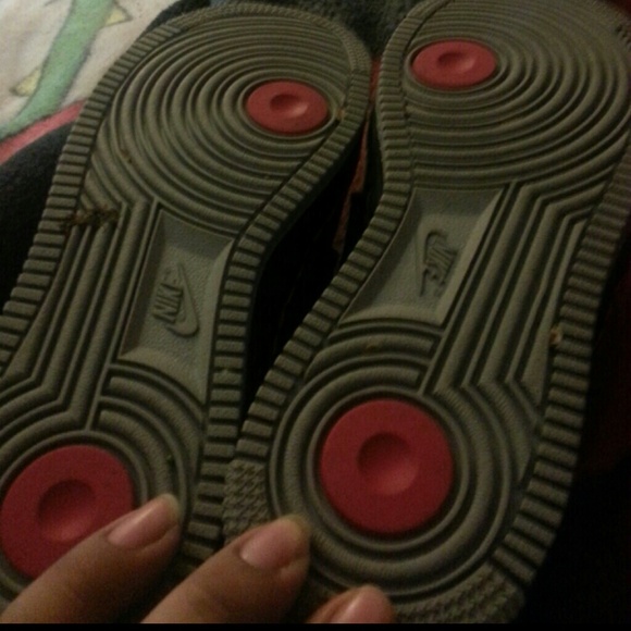 Jordans - Picture 2 of 4