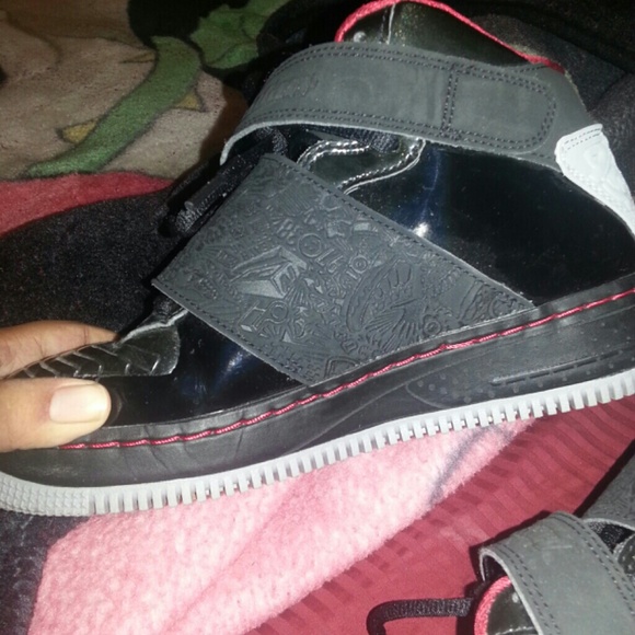 Jordans - Picture 3 of 4