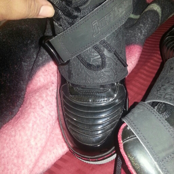 Jordans - Picture 4 of 4