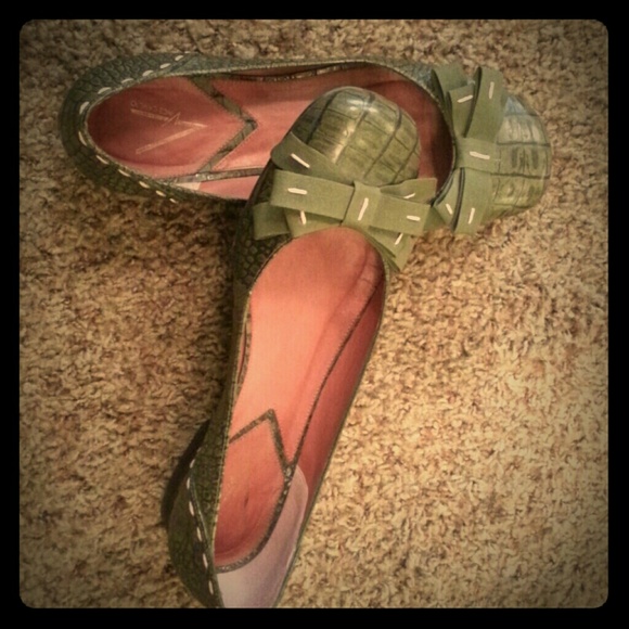 Vince Camuto Designer Flats