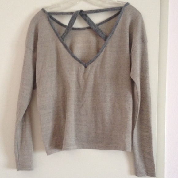 ✨On hold✨ Brandy Melville Front Pocket Longsleeve
