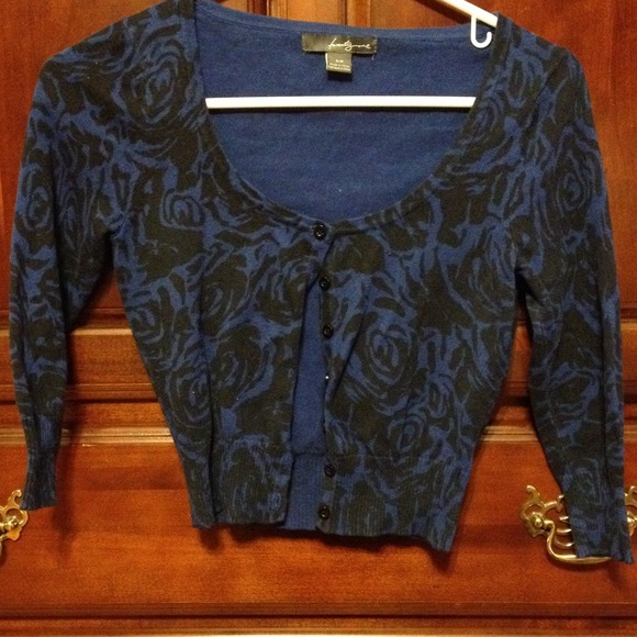 F21 Short Blue Sweater