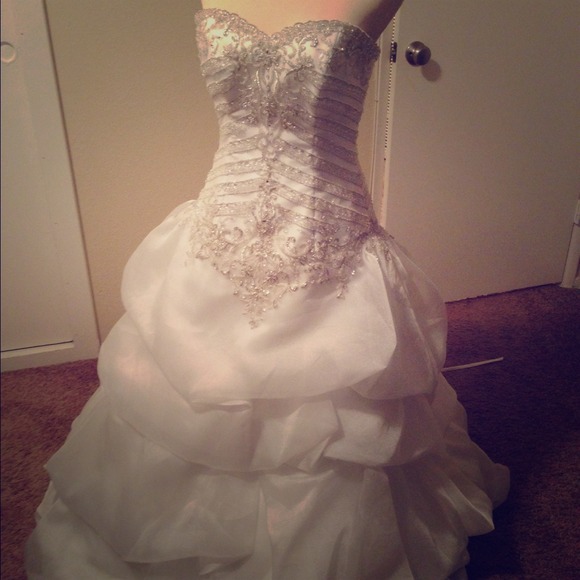 Wedding dress