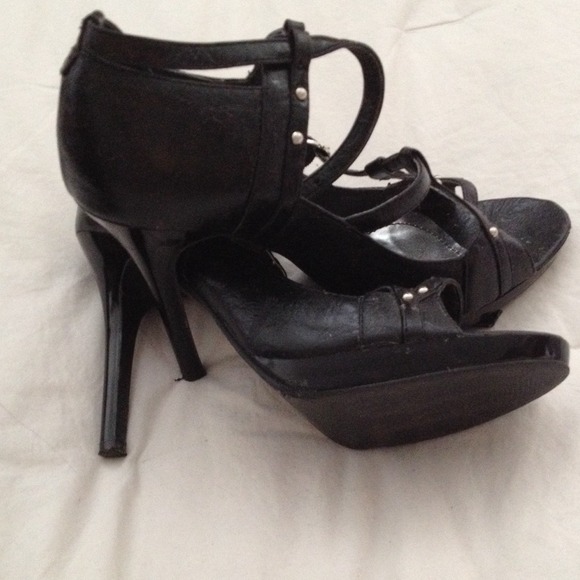 Shoes - Picture 2 of 2