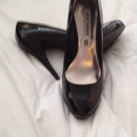 Shoes - Picture 2 of 2