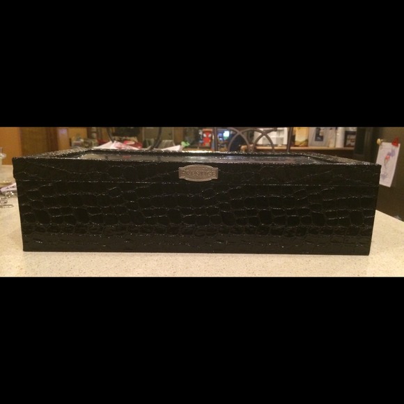 Quilted Storage box for sunglasses/watches