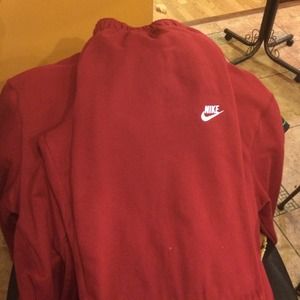 nike jogging suit red