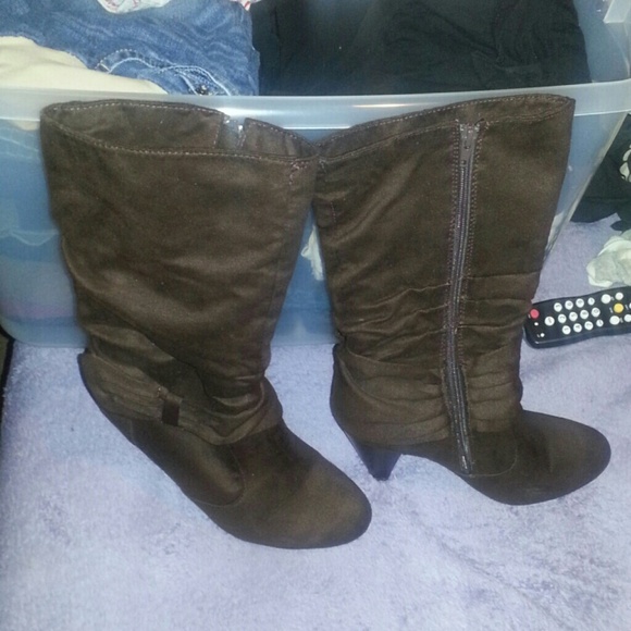 Self esteera brown 3 in boots