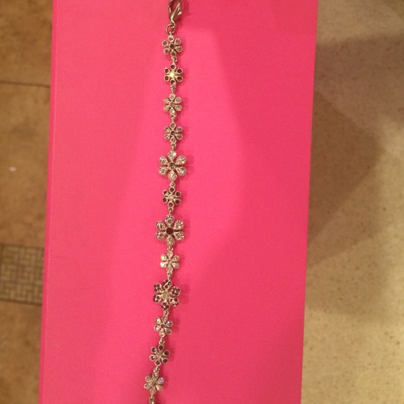 Multi-colored jewel flower bracelet