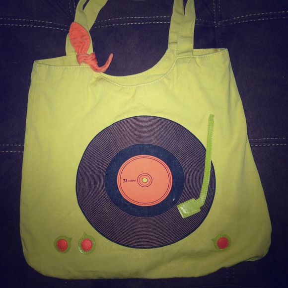 Turntable canvas bag.