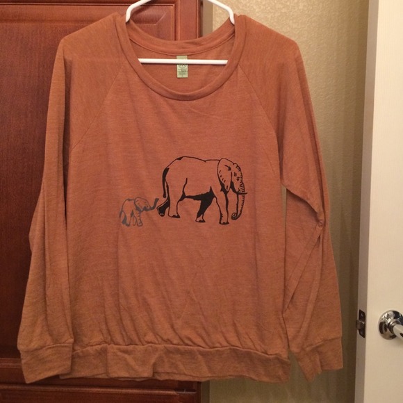 Alternative Earth Tops - Elephant + baby long sleeve shirt