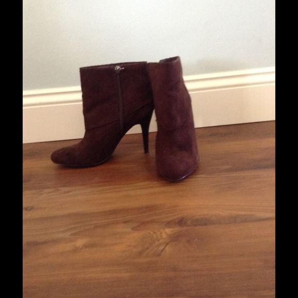 Boots - Picture 2 of 3