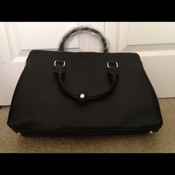 REDUCED! Zara City Bag with Zips