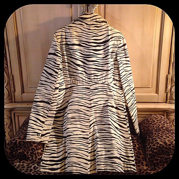 Haute Couture Marc Jacobs distressed zebra jacket - Picture 4 of 4