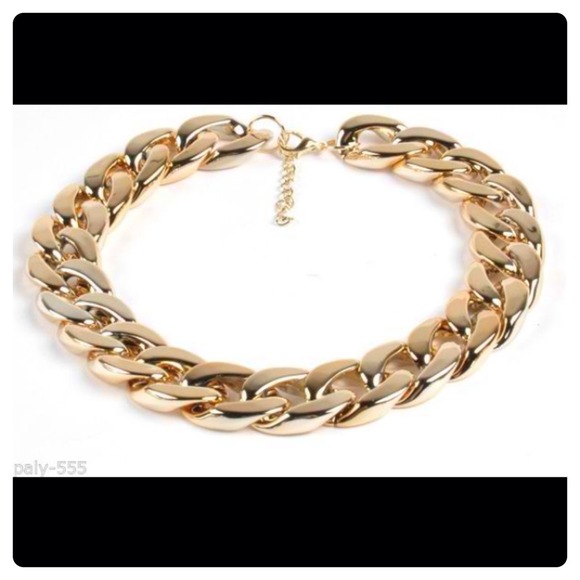 NEW GOLD TONE NECKLACE - Picture 2 of 4