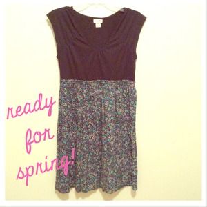 🚨🎉REDUCED🎉🚨 Floral Dress