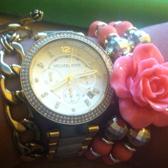 Michael Kors Jewelry - Mk watch authentic
