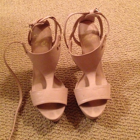 Colin Stuart beige sandals with heel - Picture 1 of 4