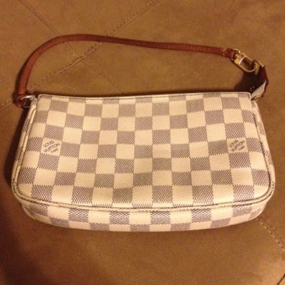 Louis Vuitton Handbags - ‼️SALE TODAY‼️Louis Vuitton Damier Azur Pochette